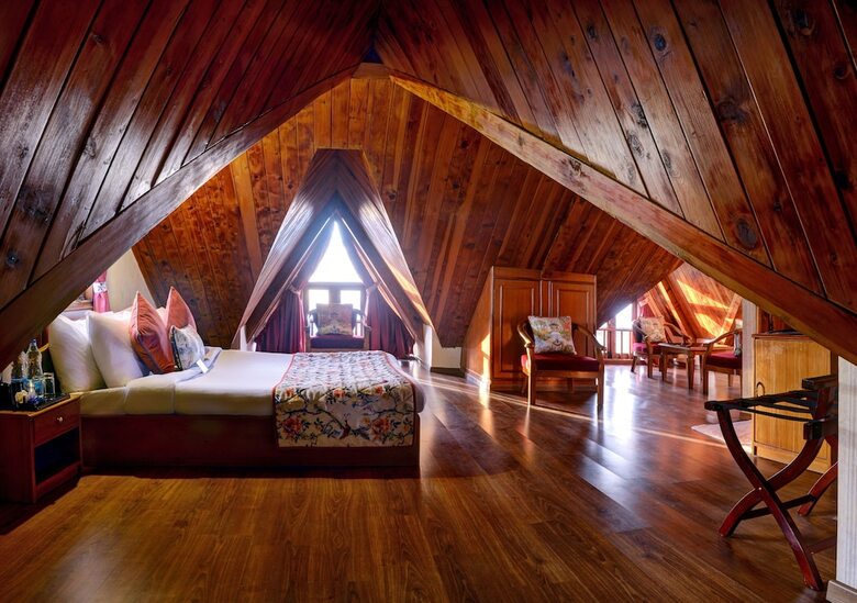 Hotel Summit Le Royale