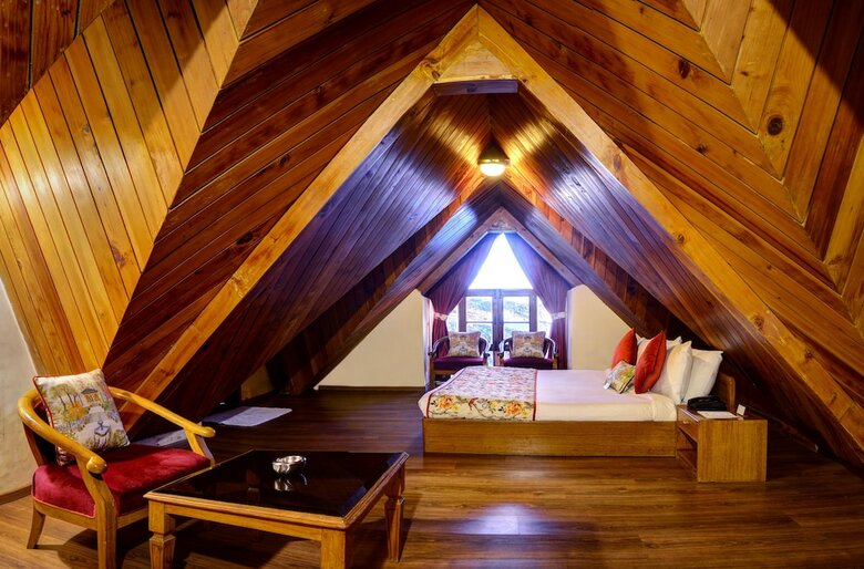 Hotel Summit Le Royale