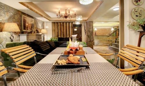 Hotel Lakeside Inn Nainital