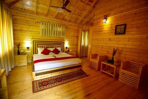 Hotel Bamboo Creek Resort