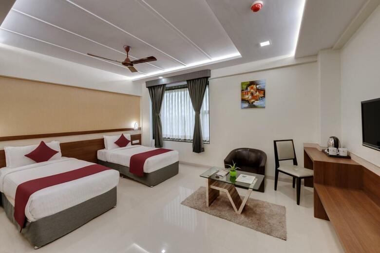 Hotel Vits Sagar Plaza, Pune Chakan