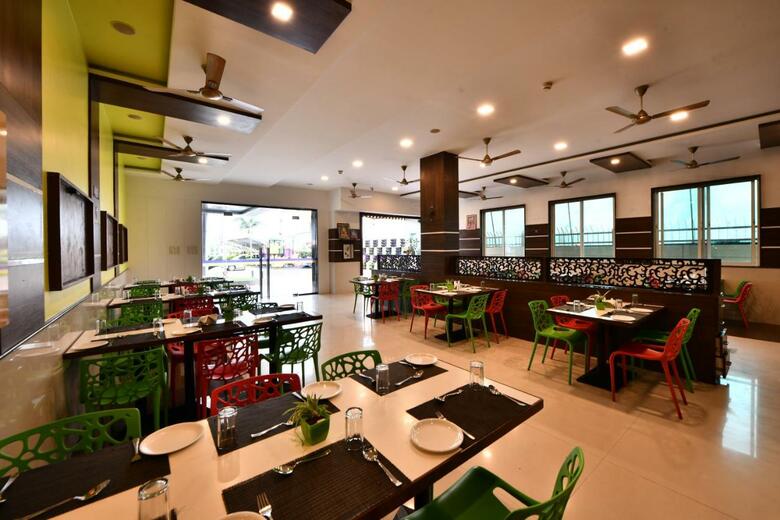 Hotel Vits Sagar Plaza, Pune Chakan