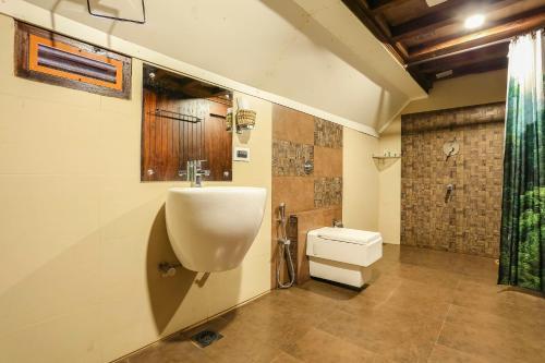 Hotel Thejas Resorts Wayanad
