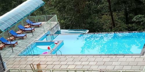 Hotel Woodrose Resort