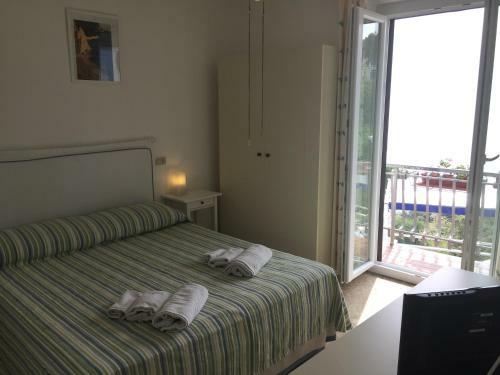Hostal Camera Con Vista Mare-blu Panoramic