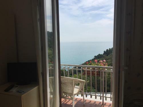 Hostal Camera Con Vista Mare-blu Panoramic