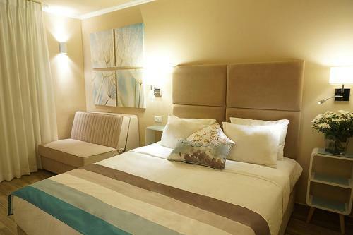 Lodge Eretz Zeelim