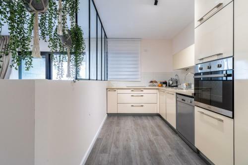 Apartamento King David Residence 306