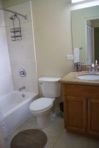 Two Bedroom Apartment In Kingston