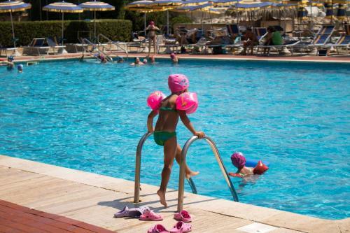 Aparthotel Baia Del Sole