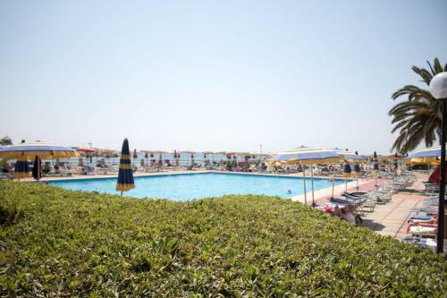 Aparthotel Baia Del Sole