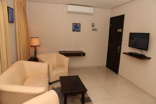 Al Qaderi Apartment Hotel