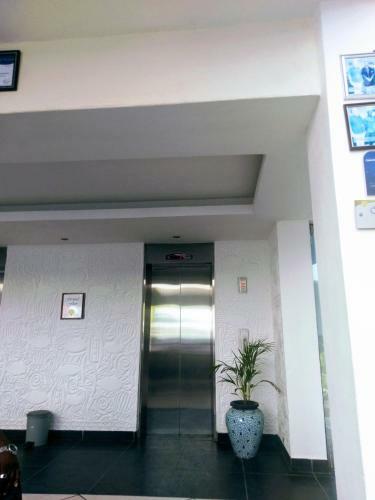 Cowrie Beach Studio Apartment