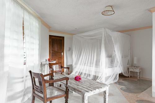 Malaika Beach Villas