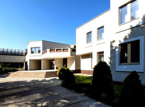 Hotel Auska