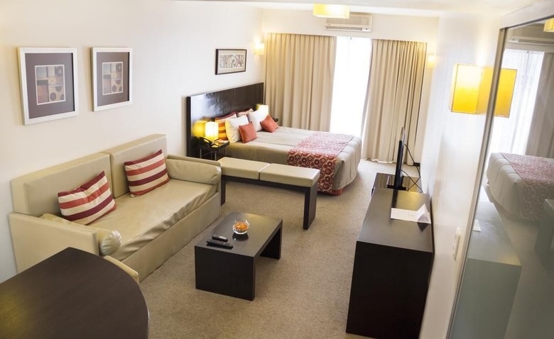 Hotel Espacia Suites