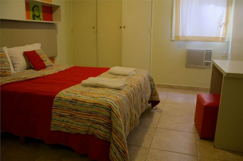 Hostal Florida Suites