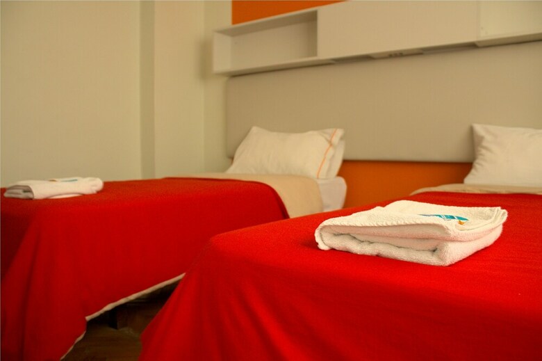 Hostal Florida Suites