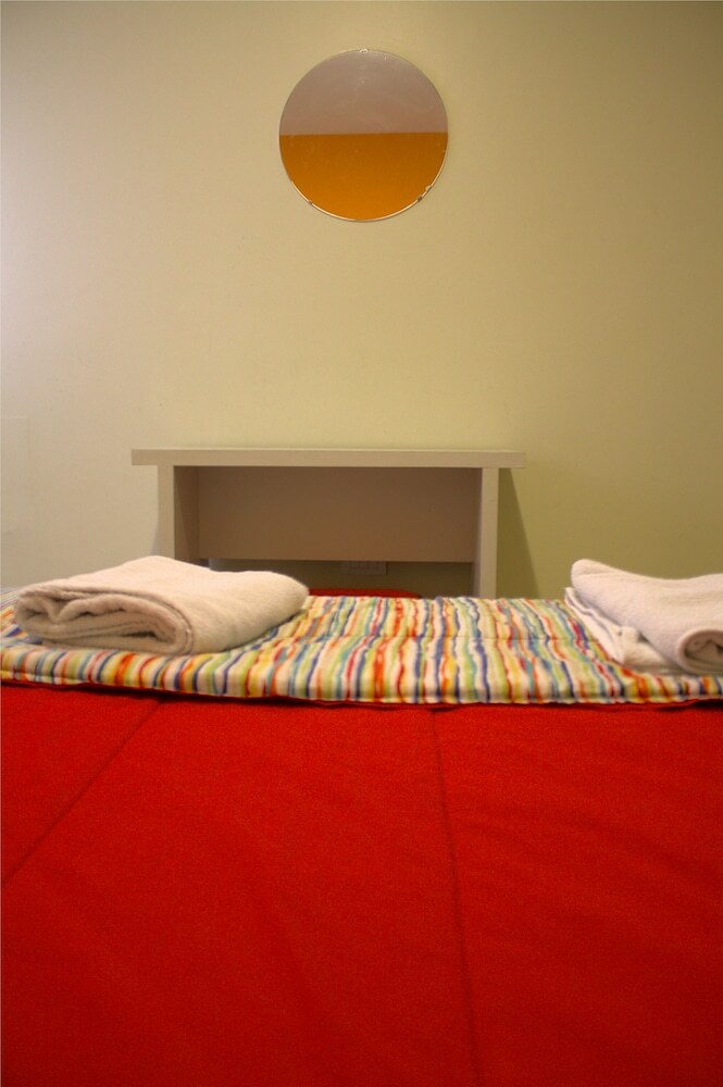 Hostal Florida Suites