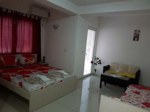 Apartments Antigona
