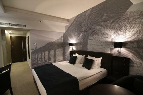 Queen's Hotel