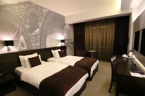 Queen's Hotel