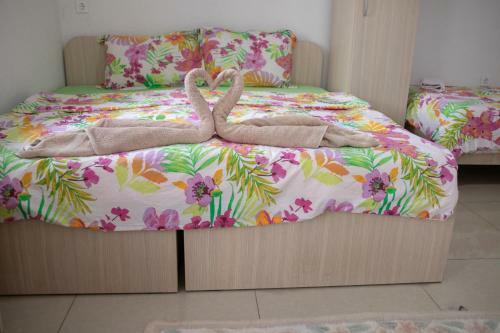 Apartments Gjoce