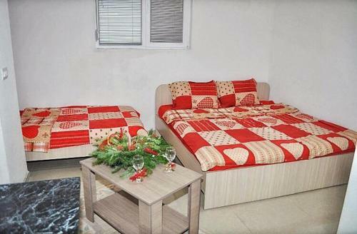 Apartments Gjoce