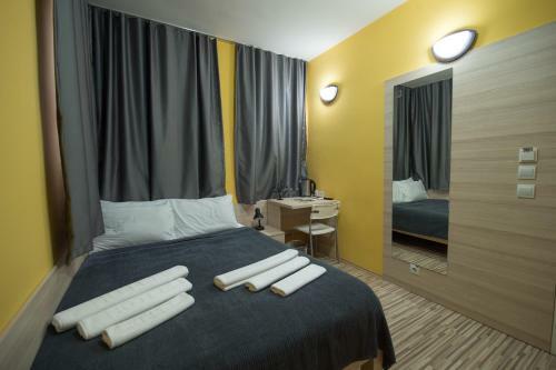 Theatre Apartments