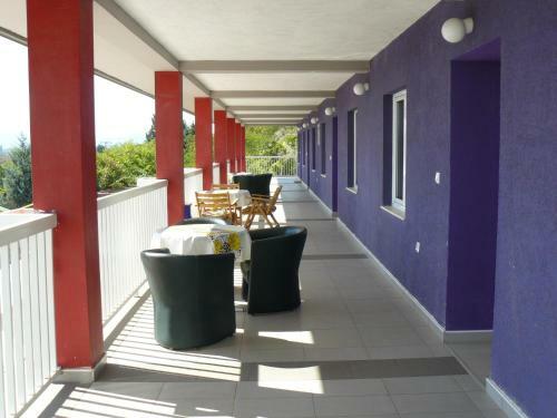 Hostal Guesthouse Evro Set