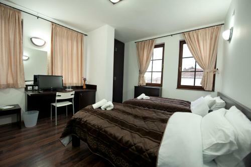 Hotel Theatre