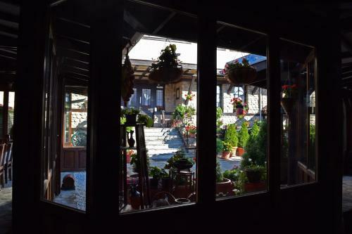 Hotel Theatre