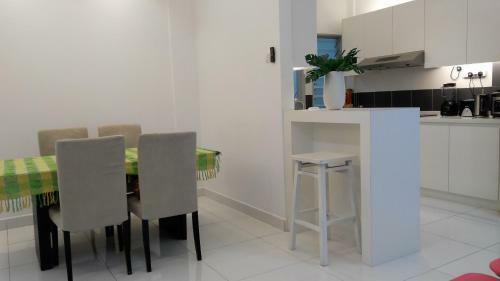 Infa - Muslim House @ Seroja Apartment, Johor Bahru