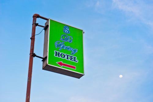 De Spring Hotel