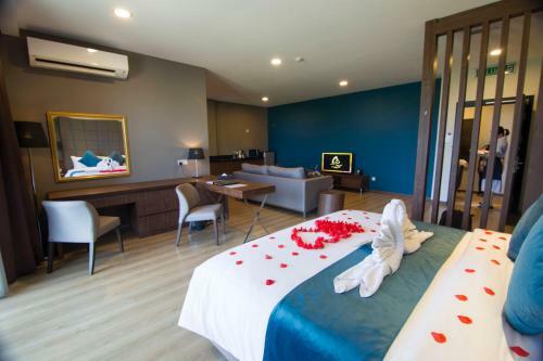 Goldenbay Hotel