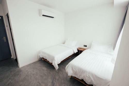 White Loft Hotel