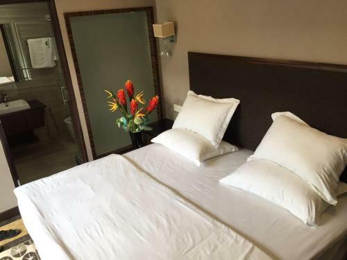 Fan Holiday Hotel
