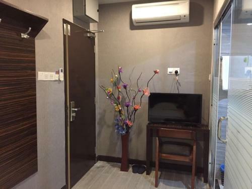 Fan Holiday Hotel