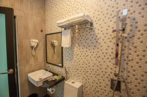 Bzz Hotel Skudai