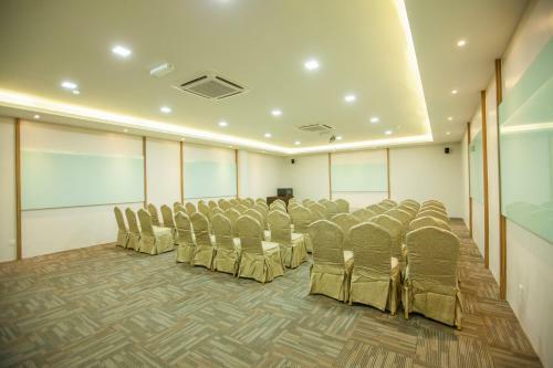 Bzz Hotel Skudai