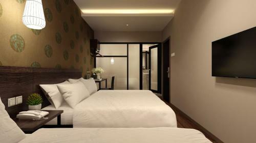 The Square Hotel
