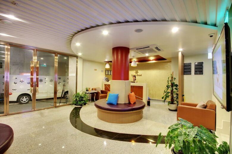 Hostal Unima Grand