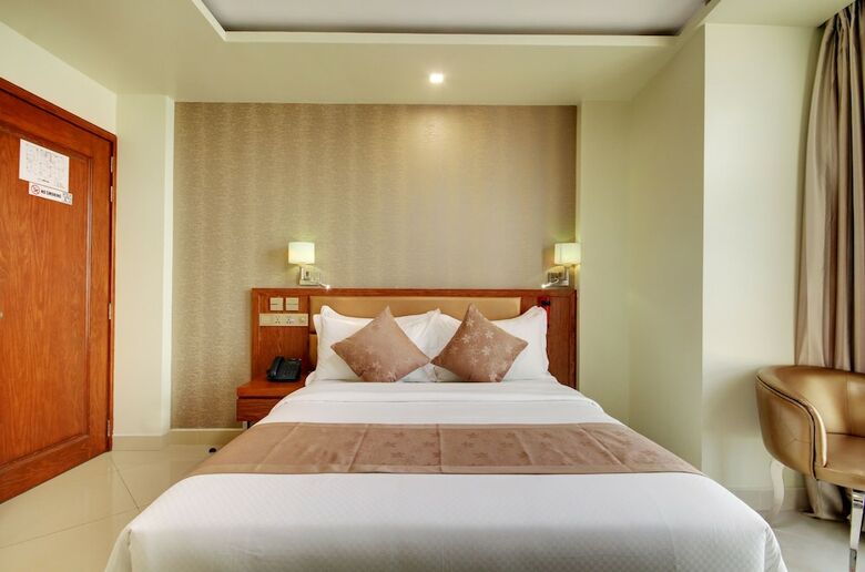 Hostal Unima Grand