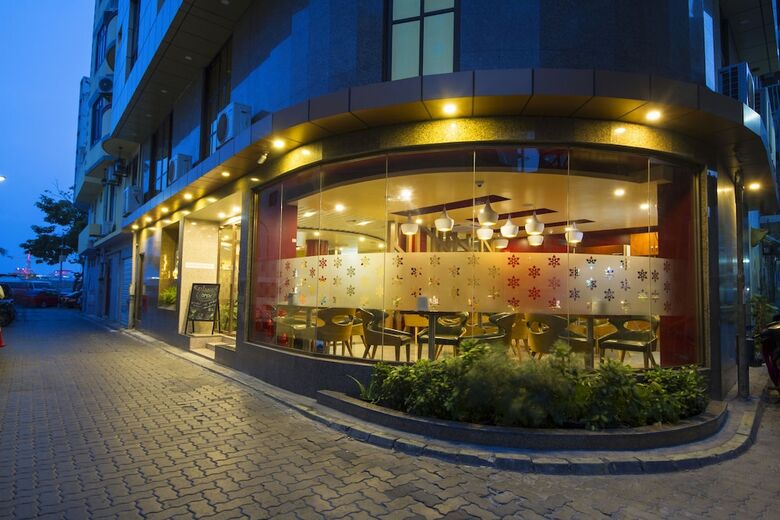 Hostal Unima Grand