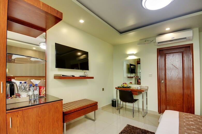 Hostal Unima Grand