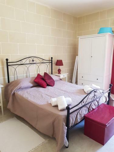 Palm Court Apartment