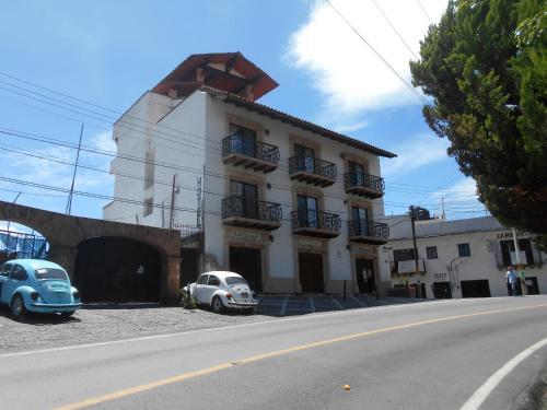 Albergue Hostal �ngeles Bed And Breakfast