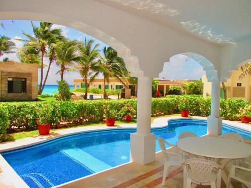 Villa Casa Miramar. Ocean View House For 10!