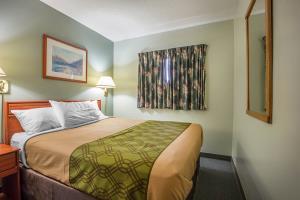 Hotel Econo Lodge Inn & Suites Cranbrook