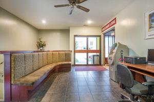 Hotel Econo Lodge Inn & Suites Cranbrook